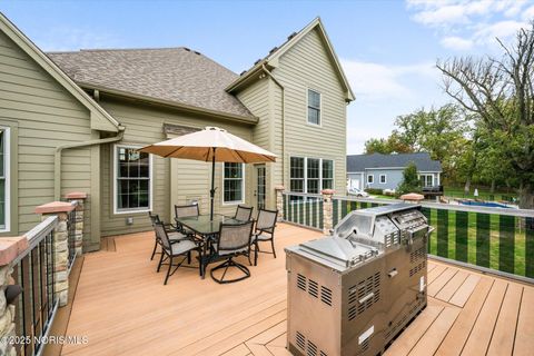 Tiny photo for 30332 Jacqueline Place, Perrysburg, OH 43551 (MLS # 10000506)