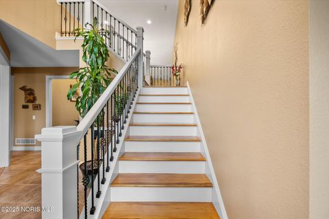 Tiny photo for 30332 Jacqueline Place, Perrysburg, OH 43551 (MLS # 10000506)