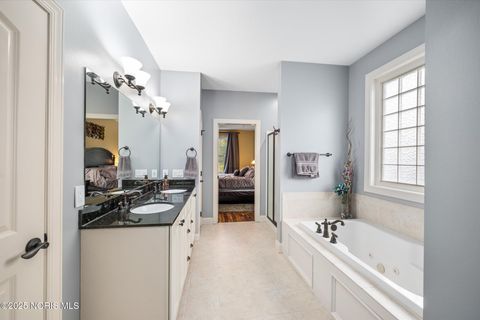 Tiny photo for 30332 Jacqueline Place, Perrysburg, OH 43551 (MLS # 10000506)