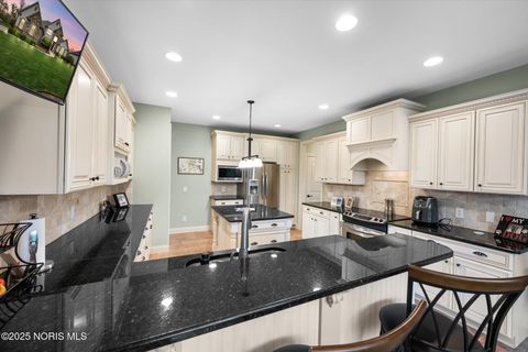 Tiny photo for 30332 Jacqueline Place, Perrysburg, OH 43551 (MLS # 10000506)