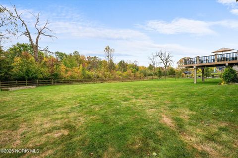Tiny photo for 30332 Jacqueline Place, Perrysburg, OH 43551 (MLS # 10000506)