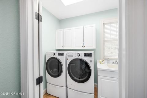 Tiny photo for 30332 Jacqueline Place, Perrysburg, OH 43551 (MLS # 10000506)