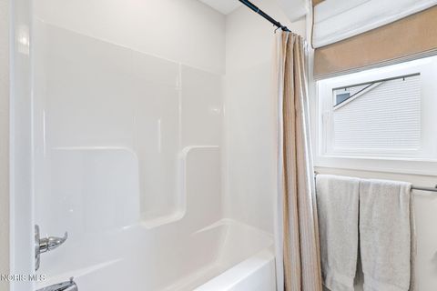 Tiny photo for 5328 Brint Crossing Boulevard, Sylvania, OH 43560 (MLS # 10005802)