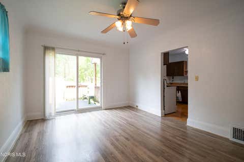 Tiny photo for 1456 Oak Street, Toledo, OH 43605 (MLS # 10011809)