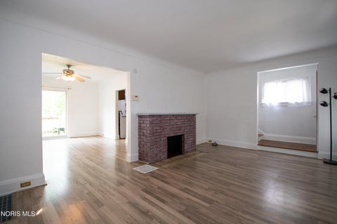 Tiny photo for 1456 Oak Street, Toledo, OH 43605 (MLS # 10011809)