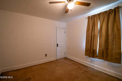 Tiny photo for 1456 Oak Street, Toledo, OH 43605 (MLS # 10011809)