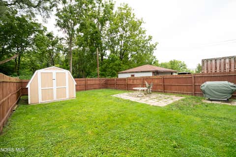 Tiny photo for 1456 Oak Street, Toledo, OH 43605 (MLS # 10011809)