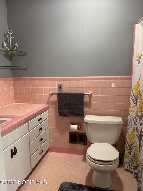 Tiny photo for 191 Oak Street, Rossford, OH 43460 (MLS # 10001113)