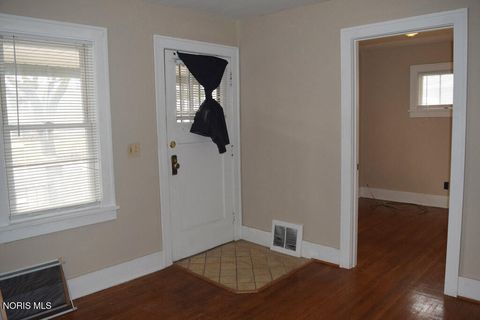 Tiny photo for 824 N University Avenue, Toledo, OH 43607 (MLS # 10004462)