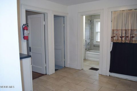 Tiny photo for 824 N University Avenue, Toledo, OH 43607 (MLS # 10004462)