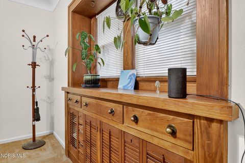 Tiny photo for 2444 Westbrook Drive, Toledo, OH 43613 (MLS # 10009847)