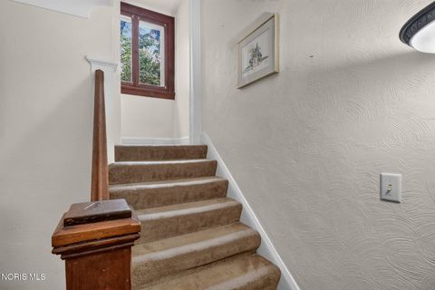 Tiny photo for 2444 Westbrook Drive, Toledo, OH 43613 (MLS # 10009847)