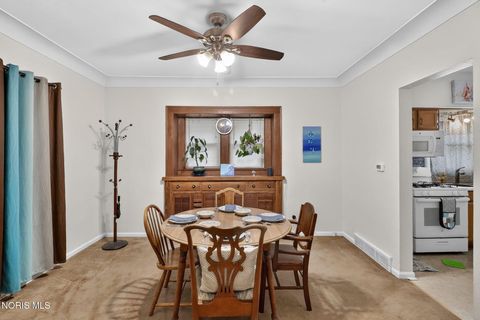 Tiny photo for 2444 Westbrook Drive, Toledo, OH 43613 (MLS # 10009847)