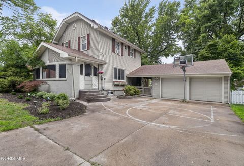 Photo of 2444 Westbrook Drive, Toledo, OH 43613 (MLS # 10009847)