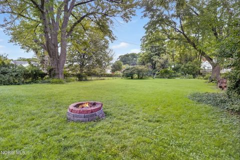 Tiny photo for 2444 Westbrook Drive, Toledo, OH 43613 (MLS # 10009847)