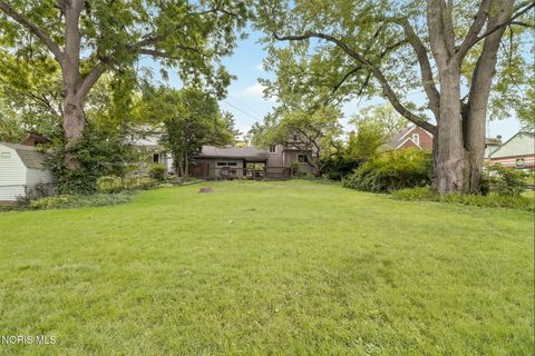 Tiny photo for 2444 Westbrook Drive, Toledo, OH 43613 (MLS # 10009847)