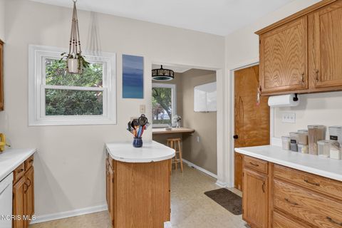 Tiny photo for 2444 Westbrook Drive, Toledo, OH 43613 (MLS # 10009847)