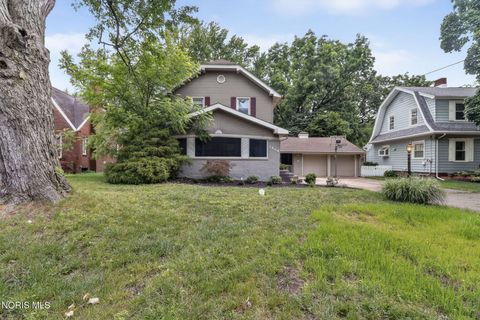 Tiny photo for 2444 Westbrook Drive, Toledo, OH 43613 (MLS # 10009847)