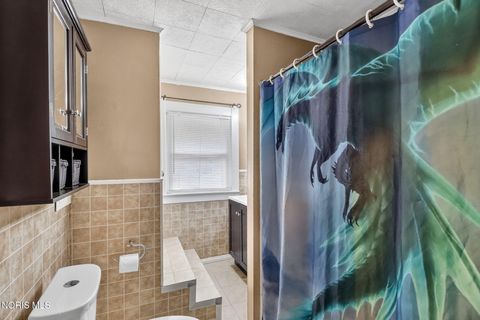 Tiny photo for 2444 Westbrook Drive, Toledo, OH 43613 (MLS # 10009847)