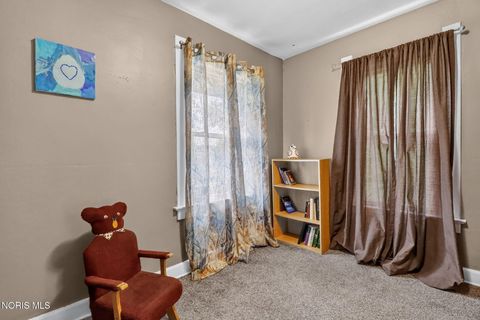 Tiny photo for 2444 Westbrook Drive, Toledo, OH 43613 (MLS # 10009847)