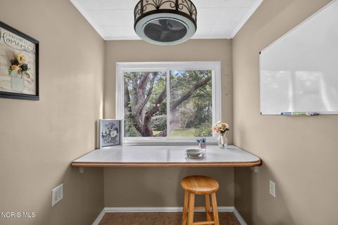Tiny photo for 2444 Westbrook Drive, Toledo, OH 43613 (MLS # 10009847)