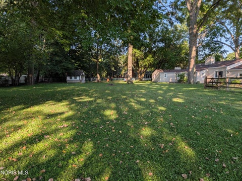 Tiny photo for 4028 W Laskey Road, Toledo, OH 43623 (MLS # 10011020)