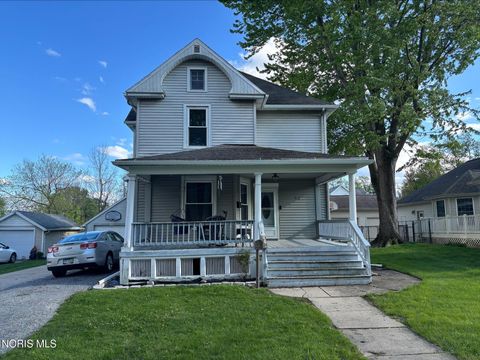 Photo of 312 Cherry Street, Wauseon, OH 43567 (MLS # 10007132)
