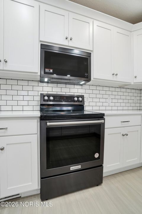 Tiny photo for 328 N Main Street, Bluffton, OH 45817 (MLS # 10003546)