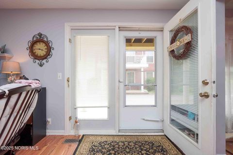 Tiny photo for 1932 Queenswood Drive #Apt U-5, Findlay, OH 45840 (MLS # 10000488)