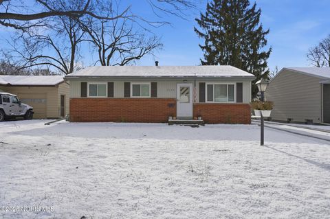 Tiny photo for 3527 Cedardale Court, Toledo, OH 43623 (MLS # 10001805)