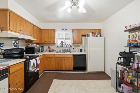 Tiny photo for 3527 Cedardale Court, Toledo, OH 43623 (MLS # 10001805)