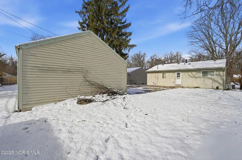 Tiny photo for 3527 Cedardale Court, Toledo, OH 43623 (MLS # 10001805)