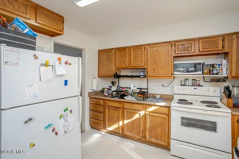 Tiny photo for 4202 Lyman Avenue, Toledo, OH 43612 (MLS # 10005923)