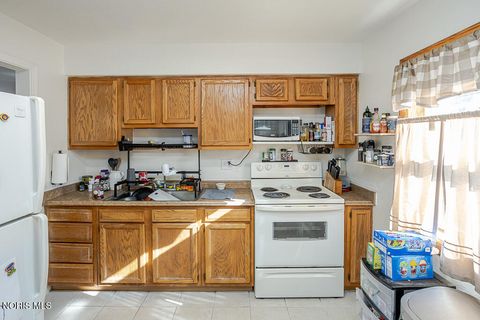 Tiny photo for 4202 Lyman Avenue, Toledo, OH 43612 (MLS # 10005923)