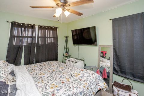 Tiny photo for 4202 Lyman Avenue, Toledo, OH 43612 (MLS # 10005923)