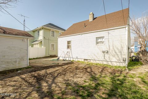 Tiny photo for 4202 Lyman Avenue, Toledo, OH 43612 (MLS # 10005923)