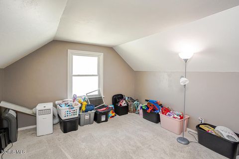 Tiny photo for 4202 Lyman Avenue, Toledo, OH 43612 (MLS # 10005923)