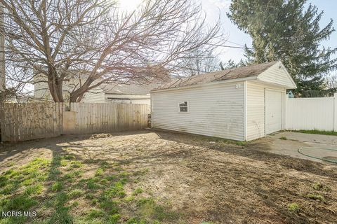 Tiny photo for 4202 Lyman Avenue, Toledo, OH 43612 (MLS # 10005923)