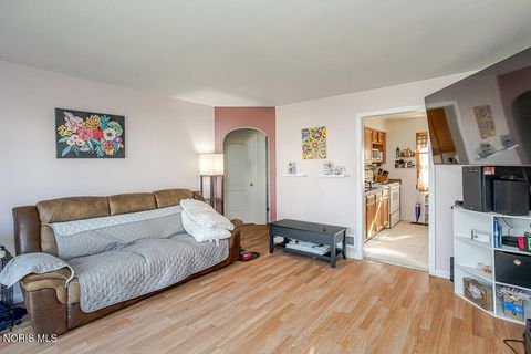 Tiny photo for 4202 Lyman Avenue, Toledo, OH 43612 (MLS # 10005923)