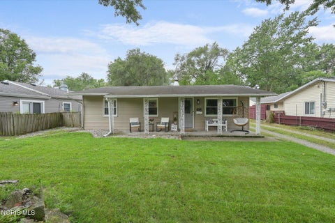 Photo of 5007 Brinthaven Road, Sylvania, OH 43560 (MLS # 10012151)