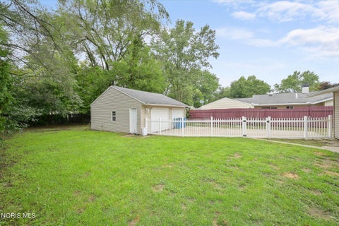Tiny photo for 5007 Brinthaven Road, Sylvania, OH 43560 (MLS # 10012151)