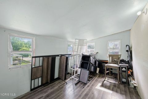 Tiny photo for 1302 Napoleon Street, Fremont, OH 43420 (MLS # 10008916)