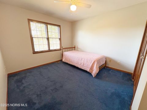Tiny photo for 853 Champagne Avenue, Bowling Green, OH 43402 (MLS # 10000259)