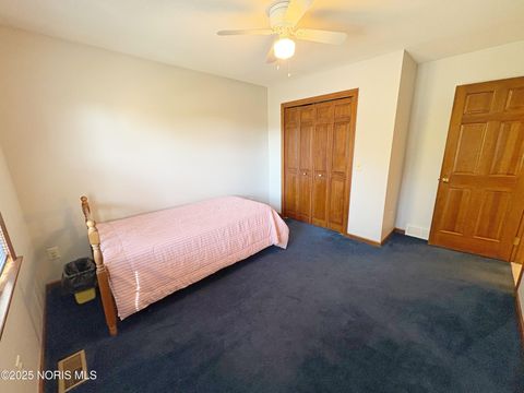 Tiny photo for 853 Champagne Avenue, Bowling Green, OH 43402 (MLS # 10000259)