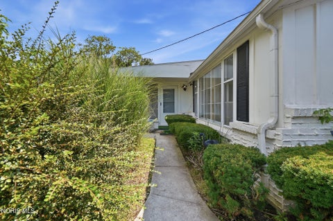 Tiny photo for 3840 Inverness Avenue, Toledo, OH 43607 (MLS # 10012694)