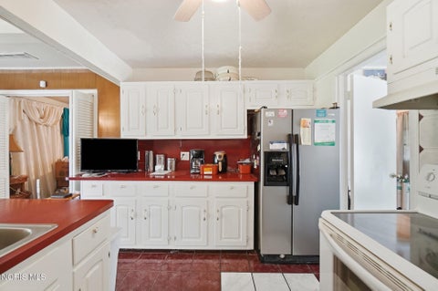 Tiny photo for 3840 Inverness Avenue, Toledo, OH 43607 (MLS # 10012694)