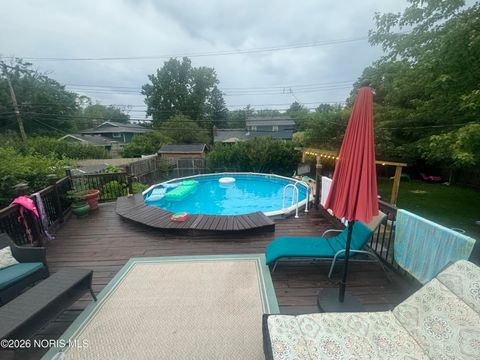 Tiny photo for 1931 Cherrylawn Drive, Toledo, OH 43614 (MLS # 10003806)