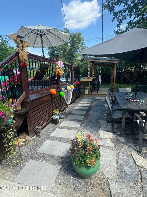 Tiny photo for 1931 Cherrylawn Drive, Toledo, OH 43614 (MLS # 10003806)