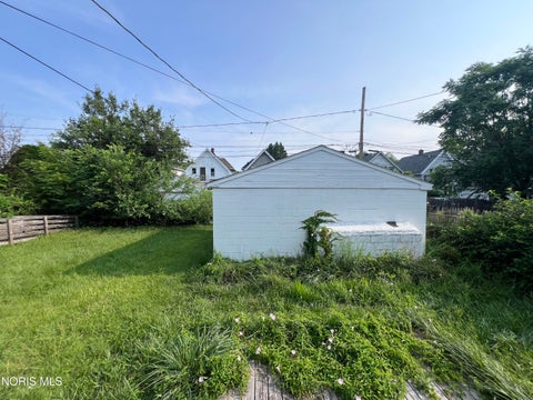 Tiny photo for 1024 Indiana Avenue, Toledo, OH 43607 (MLS # 10012696)