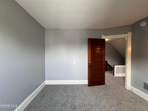 Tiny photo for 1024 Indiana Avenue, Toledo, OH 43607 (MLS # 10012696)